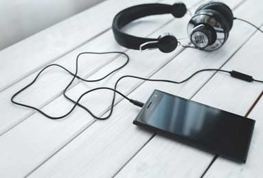 利物浦对阵利兹联预测首发阵容：绍博斯洛伊伤愈回归助力状态回升的红军